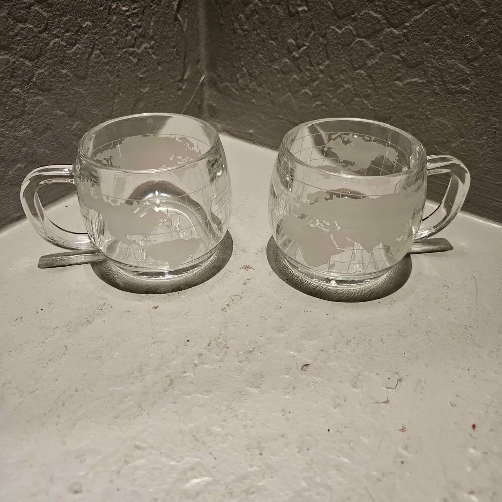 Nestlé World Globe Vintage Coffee Cups